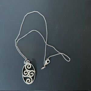 Vintage Avon Silver Tone Swirl Pendant Necklace Signed Avon/SP